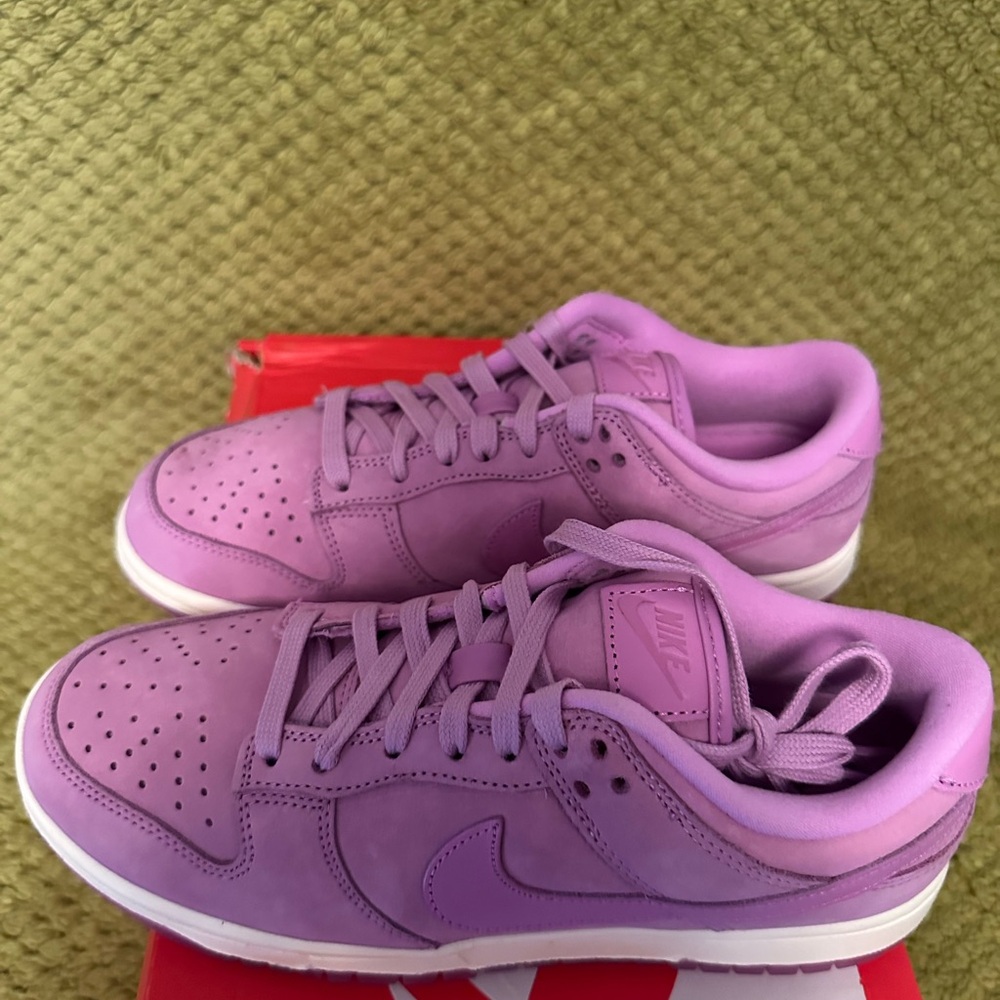 Nike Dunk Low PRM MF - Rush Fuchsia